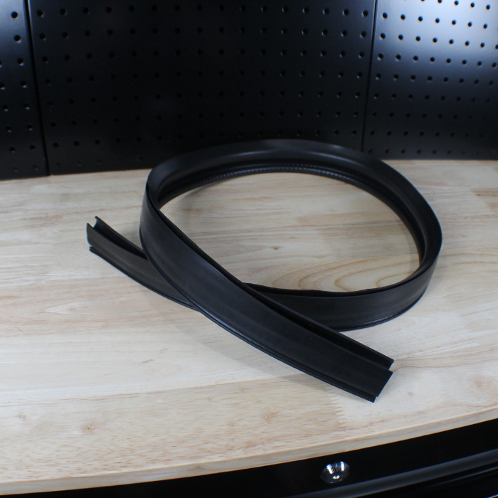 1992-1999 OBS Chevy/GMC SUV Rear Cargo Barn Door Seal
